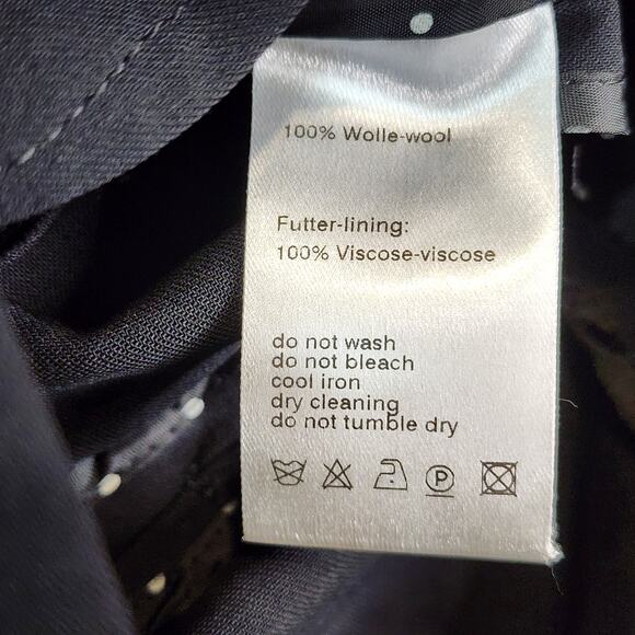 Akris Punto Classic 4 Button Blazer Size 12 Black Wool Single Breast Suit Jacket - Picture 7 of 8